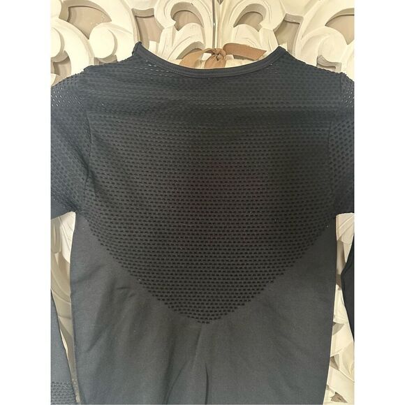 Fabletics Musetta Seamless Long-Sleeve Top - Picture 8 of 11